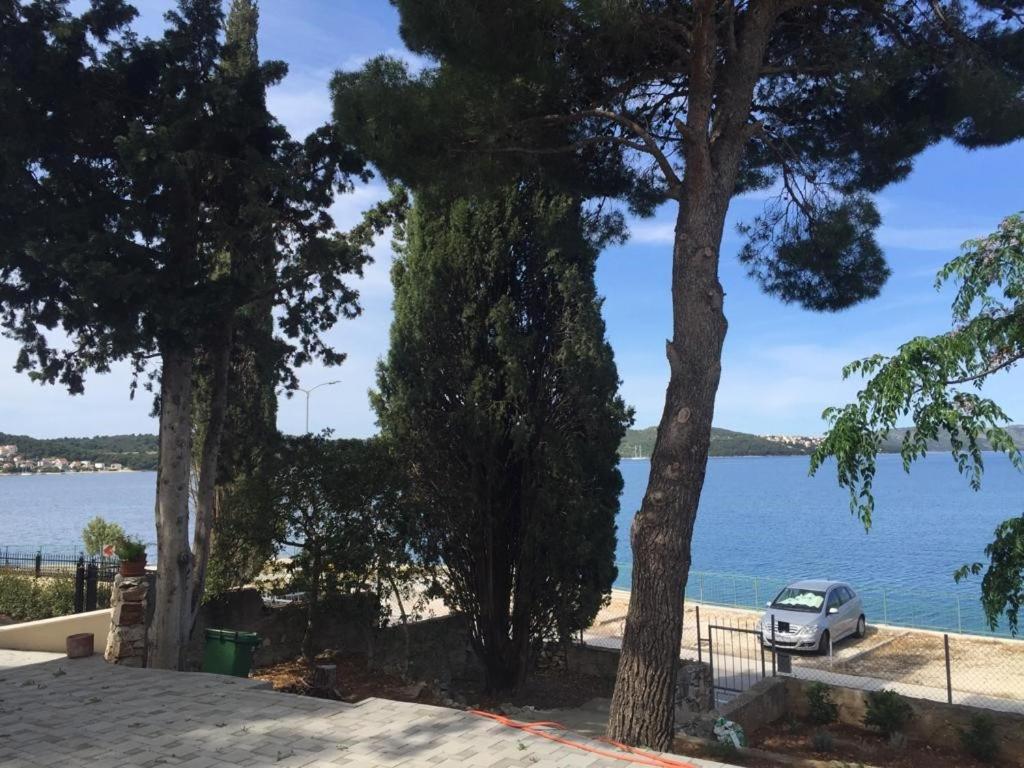 Apartament Cozy Place On The Beach Trogir Zewnętrze zdjęcie